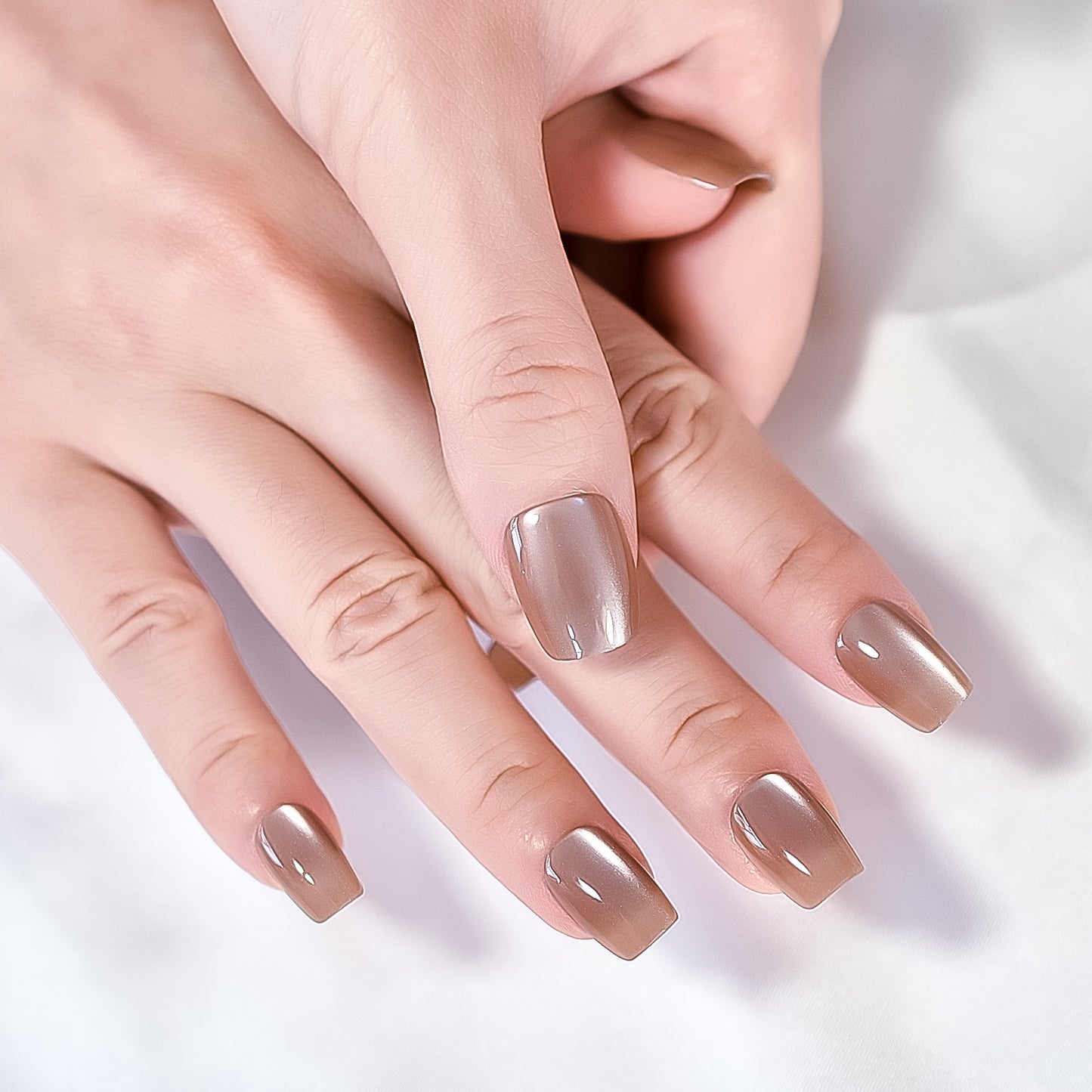 Hellbraun - Cat-Eye-Nägel