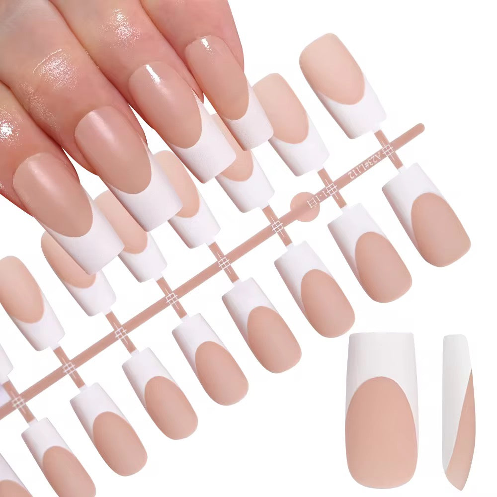 Lange, quadratische French-Nägel in Pink – Set mit 120 Nägeln