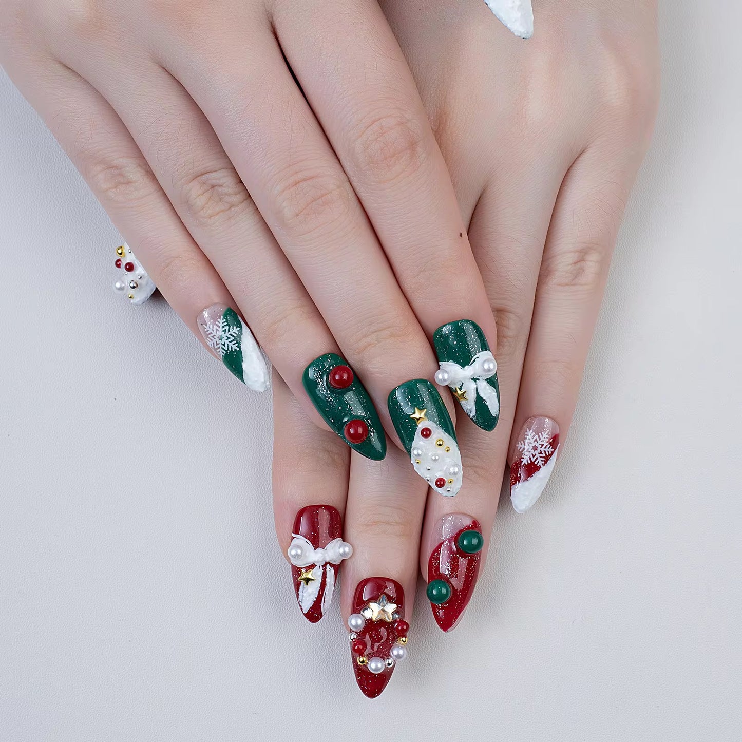 Emerald Noël (Handmade)