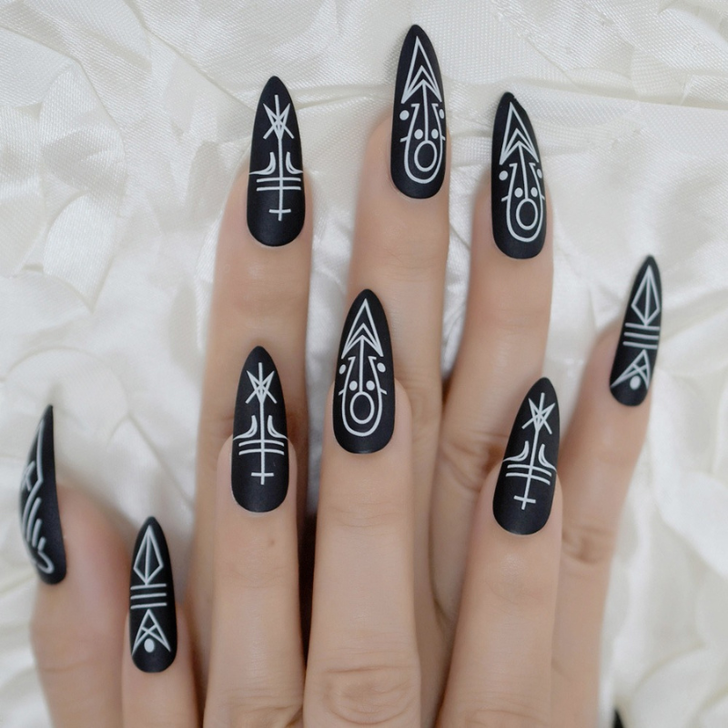 Marque de sorcière - Stiletto