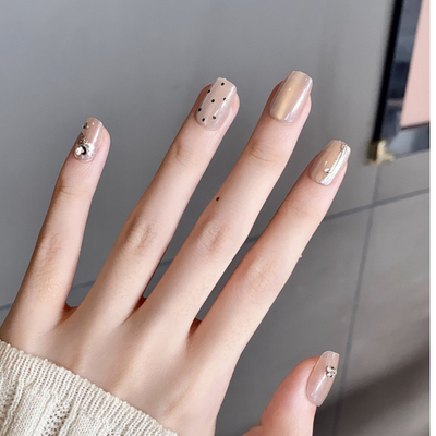 Handmade Reusable Cat Eye Nails - Soft Brown Cream