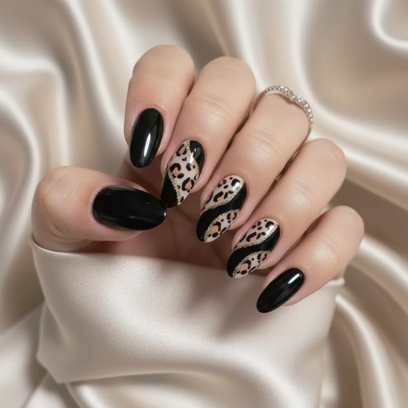 Noir Safari - Secret Teddy