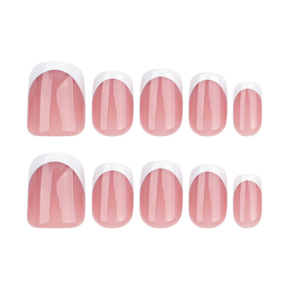 Ongles courts et carrés français - GD25