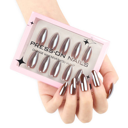 Ongles longs en amande - GD61